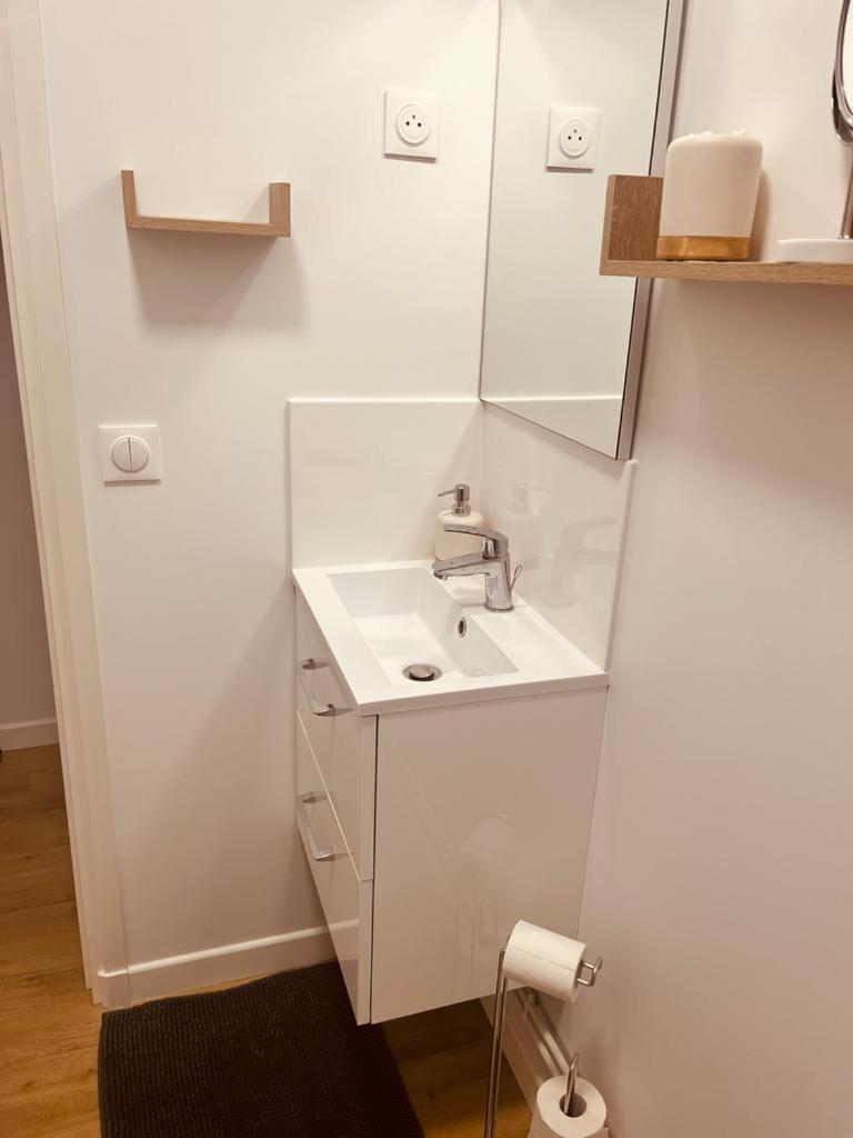 Mignon Petit Studio 16M2 Les Lilas Bagian luar foto