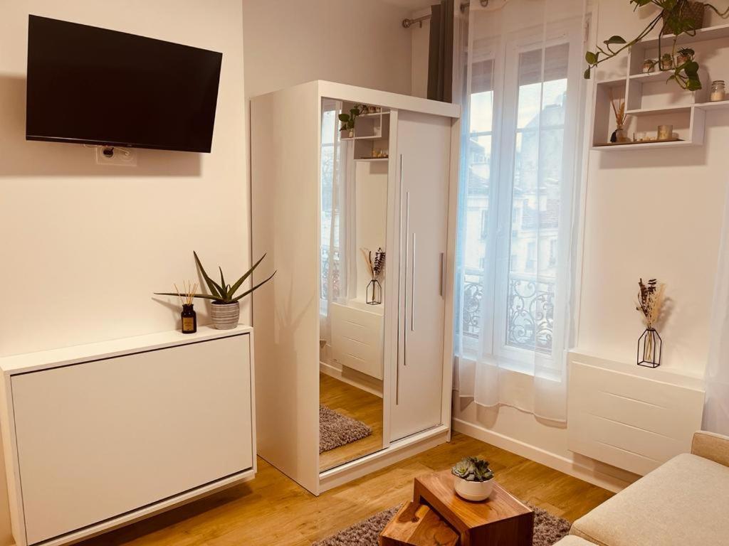 Mignon Petit Studio 16M2 Les Lilas Bagian luar foto